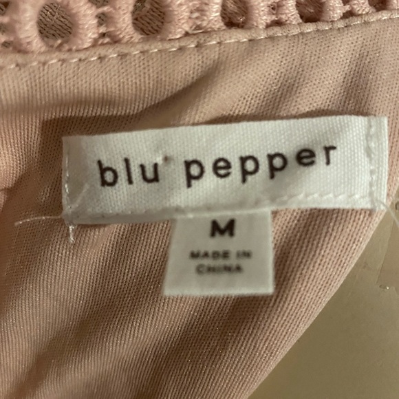 Blu Pepper Lace Dress Size M👗 - Picture 5 of 15